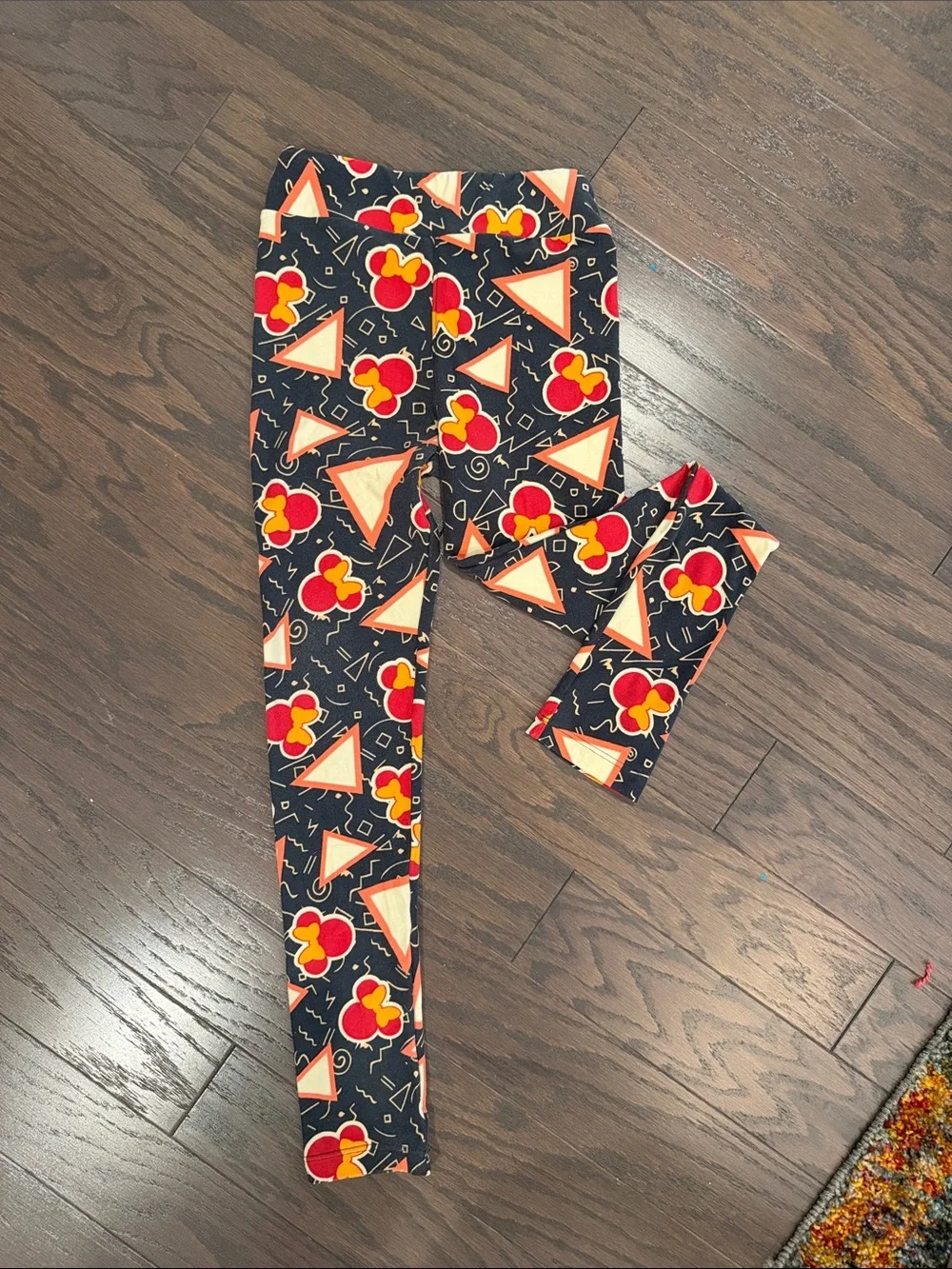 LuLaRoe Girl’s Minnie Mouse disney legging - Picture 1 of 2
